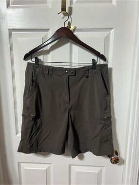 Avia Men's Dark Olive Green Flat Front Cargo Shorts